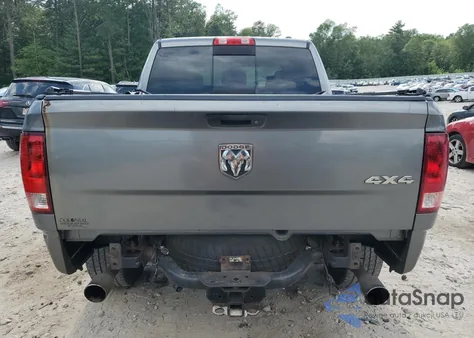 2010 Dodge Ram 1500 z USA, uszkodzony, nr VIN 1D7RV1CT7AS165883